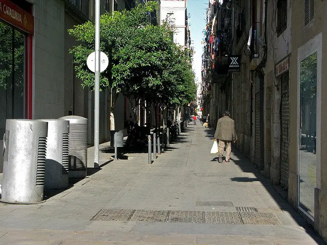 La gentrificació amenaça el barri del Raval. (FLICKR / Alain Rouiller) La gentrificació amenaça el barri del Raval. (FLICKR / Alain Rouiller)