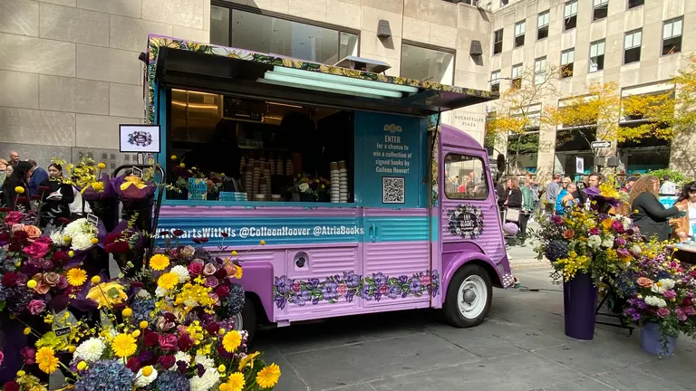 Camioneta lily blooms